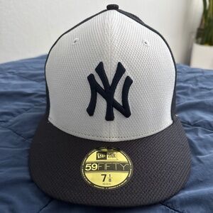 New Era Diamond Collection 59FIFTY New York Yankees White Fitted Hat Cap 7 1/8